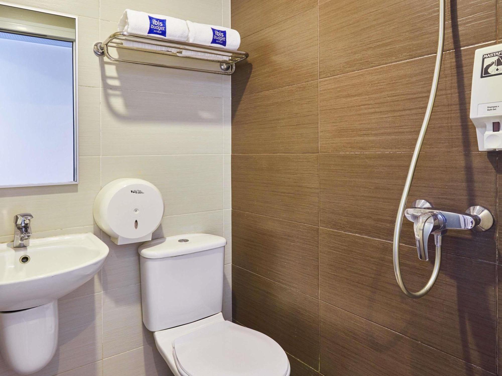 Standard Twin Room No Window